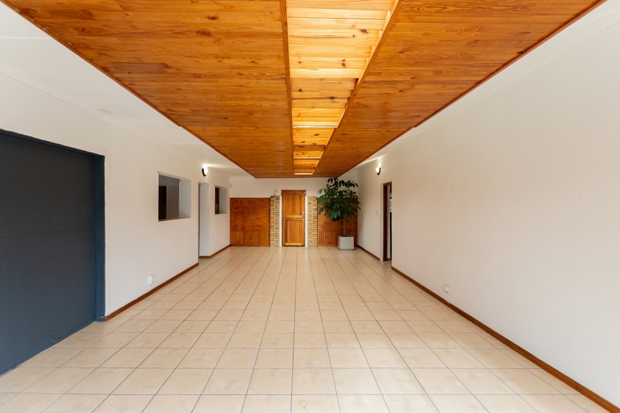 To Let 4 Bedroom Property for Rent in Dwarskersbos Western Cape